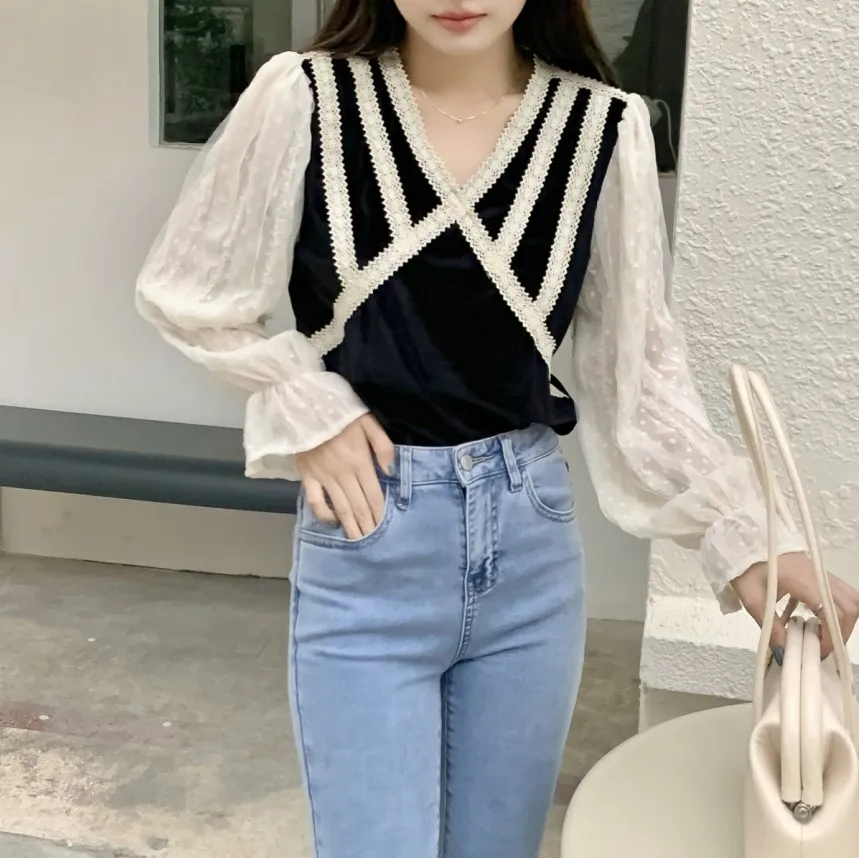 Velvet Lace Stitch Long Sleeved Korean Autumn Elegant Fashion Blouses And Tops Women'S Shirt Clothing 2022 Female Vintage
Velvet Lace Stitch Long Sleeved Korean Autumn Elegant Fashion Blouses And Tops Women'S Shirt Clothing 2022 Female Vintage