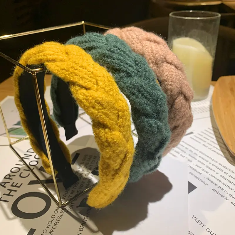 New autumn and winter hair bundle wool headband ladies knitted solid color twist fabric wash headband net red headwear
New autumn and winter hair bundle wool headband ladies knitted solid color twist fabric wash headband net red headwear
