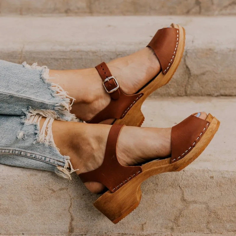 Hot Women's PU Leather Car Stitching Heel Buckle Simple Pull-on Open Toe Fashion Casual Shoes All-match Summer Sandals
Hot Women's PU Leather Car Stitching Heel Buckle Simple Pull-on Open Toe Fashion Casual Shoes All-match Summer Sandals