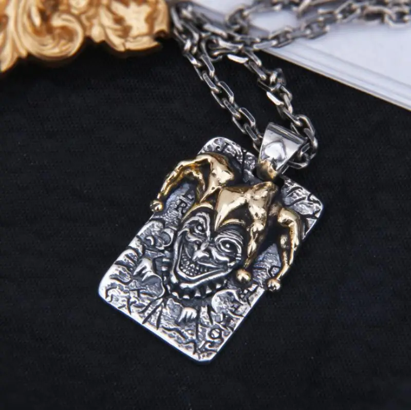 Classic Personality Clown Pendant Necklaces for Men's Punk Style Rock Party Jewelry Gift Men's Daily Decorate Necklace
Classic Personality Clown Pendant Necklaces for Men's Punk Style Rock Party Jewelry Gift Men's Daily Decorate Necklace