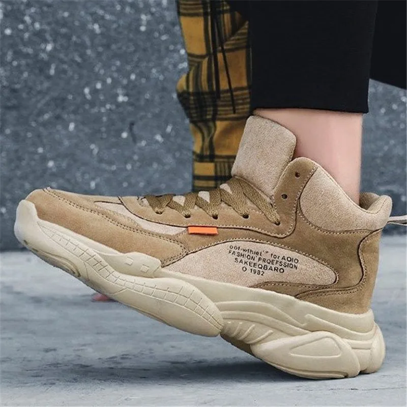 Men's Fashion High Top Suede Leather Sneakers Trend Hot Sale Comfortable Man Casual Shoes Outdoor Non-slip Breathable Men Shoes
Men's Fashion High Top Suede Leather Sneakers Trend Hot Sale Comfortable Man Casual Shoes Outdoor Non-slip Breathable Men Shoes