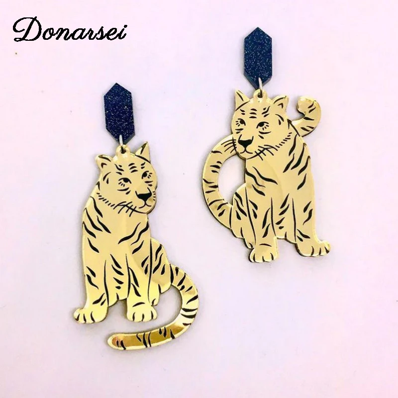 

Индивидуальные асимметричные серьги-подвески Donarsei с животными и леопардом для женщин, крупные серьги золотого цвета с тигром, висячие серь...