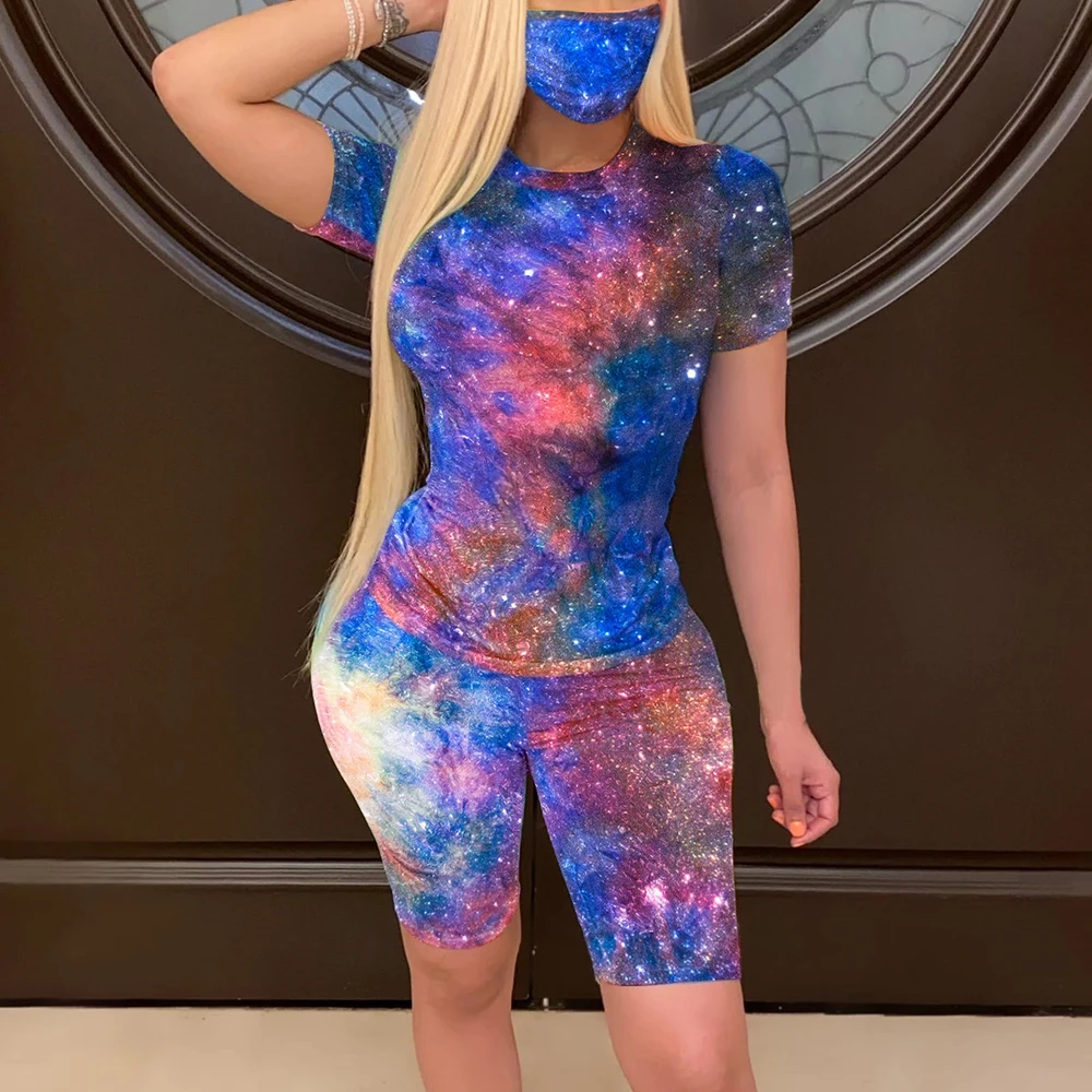 2020 Women Print 3 Pieces Sets Tracksuits Short Sleeve T-shirt Shorts Masks 3 pcs Suit Night Fitness Sporty Outfits
2020 Women Print 3 Pieces Sets Tracksuits Short Sleeve T-shirt Shorts Masks 3 pcs Suit Night Fitness Sporty Outfits