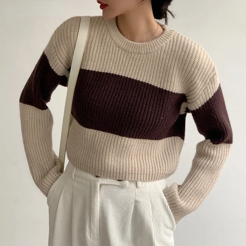 Autumn O-neck Knitted Women Sweater Jumpers 2021 Winter Knit Pullovers Casual Loose Full Sleeve Short Female Sweaters 
Autumn O-neck Knitted Women Sweater Jumpers 2021 Winter Knit Pullovers Casual Loose Full Sleeve Short Female Sweaters