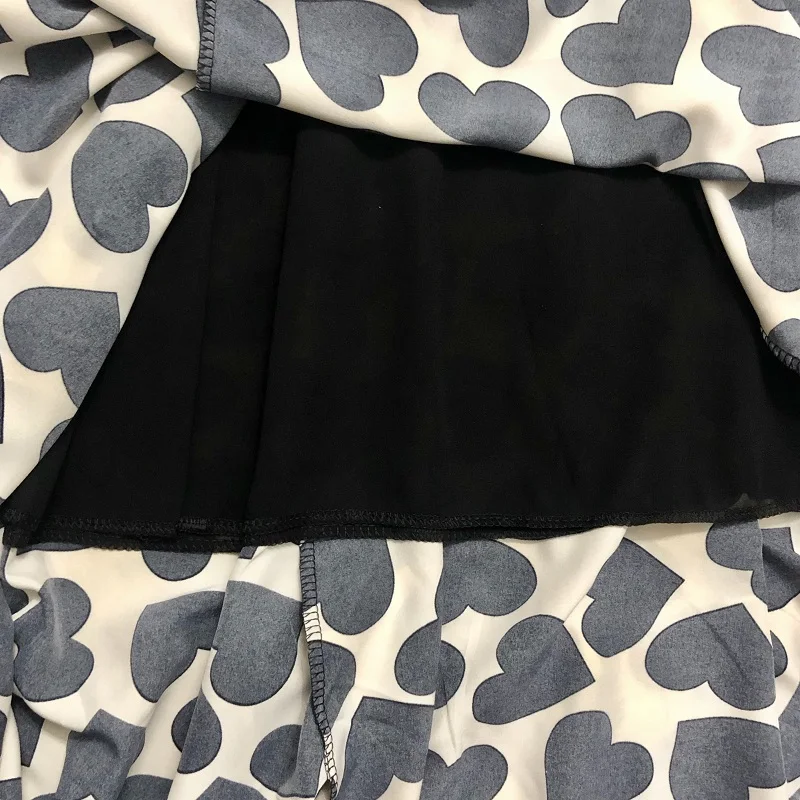 2021 Midi Skirts Heart Dots Printing Pleated Empire Large Hem High Elastic Waist Cotton Skirts Fashion Skirts Vintage for Women 
2021 Midi Skirts Heart Dots Printing Pleated Empire Large Hem High Elastic Waist Cotton Skirts Fashion Skirts Vintage for Women