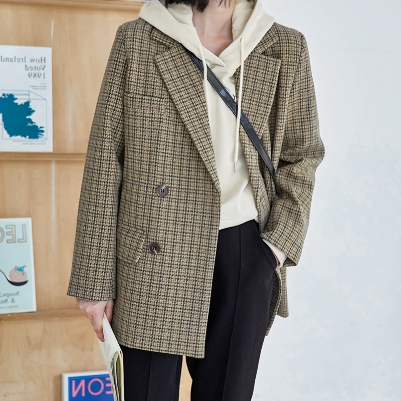 Plaid Suit Jacket Women Korean Loose New Vintage Woolen Ladies Blazer Winter Jacket female oversize Coat
Plaid Suit Jacket Women Korean Loose New Vintage Woolen Ladies Blazer Winter Jacket female oversize Coat