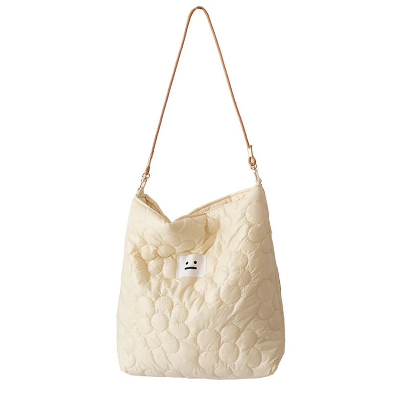 2021 Autumn and Winter Cloth Bag Women's Shoulder Bag down Bag New Student Large Capacity Woven Handbag
2021 Autumn and Winter Cloth Bag Women's Shoulder Bag down Bag New Student Large Capacity Woven Handbag