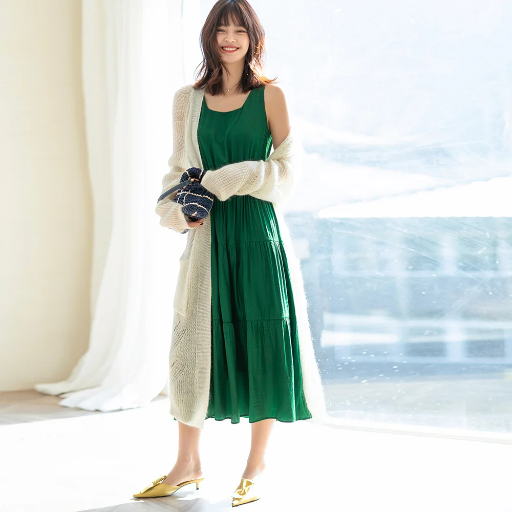 2021 New Summer's A-shaped Cake Dress with Pleats Loose Waist Maxi Round Neck Sleeveless Fashion Tank Solid Cute Dress
2021 New Summer's A-shaped Cake Dress with Pleats Loose Waist Maxi Round Neck Sleeveless Fashion Tank Solid Cute Dress
