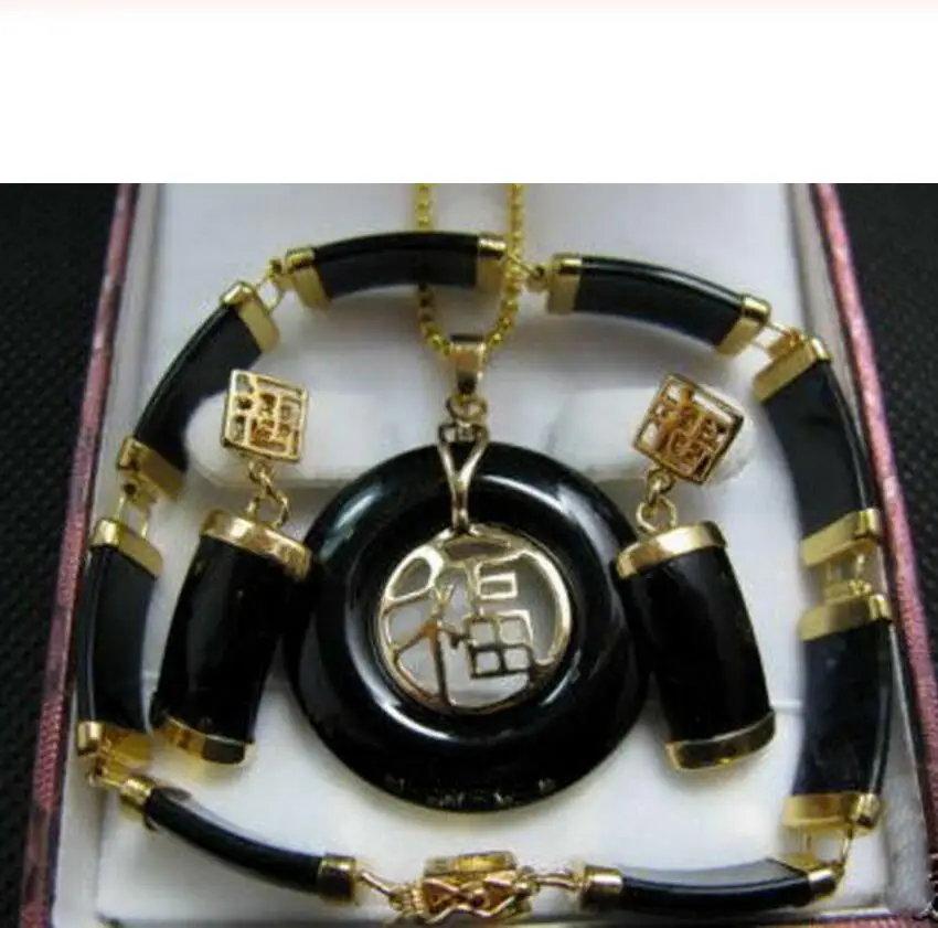 Fine Natural Black jade pendant necklace bracelet earrings Jewelry set AAA
Fine Natural Black jade pendant necklace bracelet earrings Jewelry set AAA