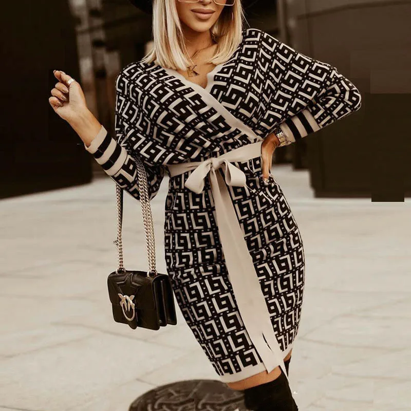 Office Lady Sexy Deep V Neck Bodycon Dress women Elegant Striped Printe package hip Dress Autumn Casual Long Sleeve Slim Dresses
Office Lady Sexy Deep V Neck Bodycon Dress women Elegant Striped Printe package hip Dress Autumn Casual Long Sleeve Slim Dresses