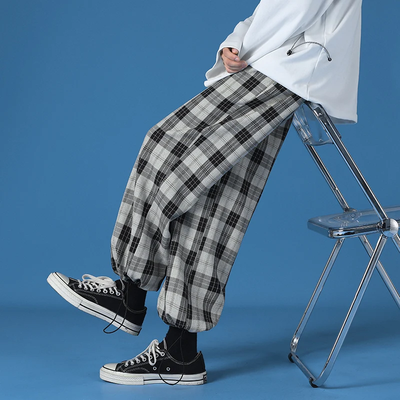 Hip Hop Black Plaid Pants Men Joggers 2021 Fashion Loose Comfortable Harem Pants Men Korean Style Plus Size Streetwear Trousers
Hip Hop Black Plaid Pants Men Joggers 2021 Fashion Loose Comfortable Harem Pants Men Korean Style Plus Size Streetwear Trousers