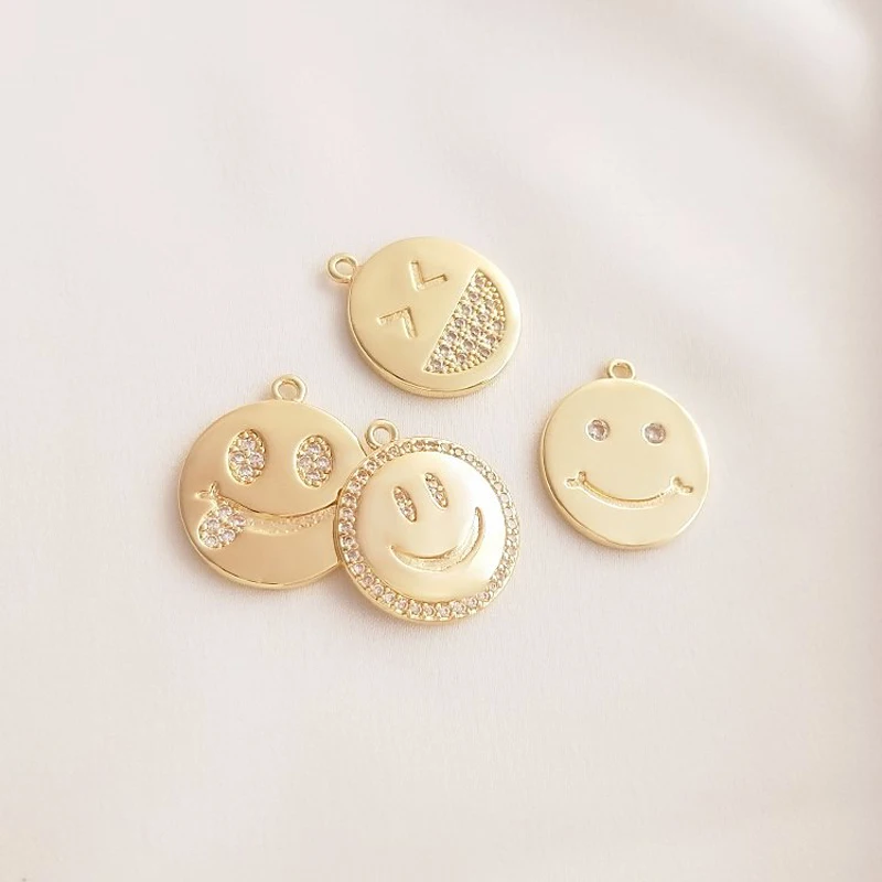 2PCS 14k Gold Plated with Zircon Lovely Smiling Face Pendant Bracelet Decoration Charms for Jewelry Making DIY Brass Accessories 
2PCS 14k Gold Plated with Zircon Lovely Smiling Face Pendant Bracelet Decoration Charms for Jewelry Making DIY Brass Accessories