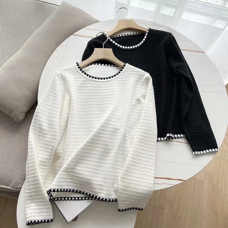 Korean Vintage Spring Knitted T-shirts Women's Long Sleeve Elegant Basic Black Top Sweet Chic White Knitwear Tees New
Korean Vintage Spring Knitted T-shirts Women's Long Sleeve Elegant Basic Black Top Sweet Chic White Knitwear Tees New