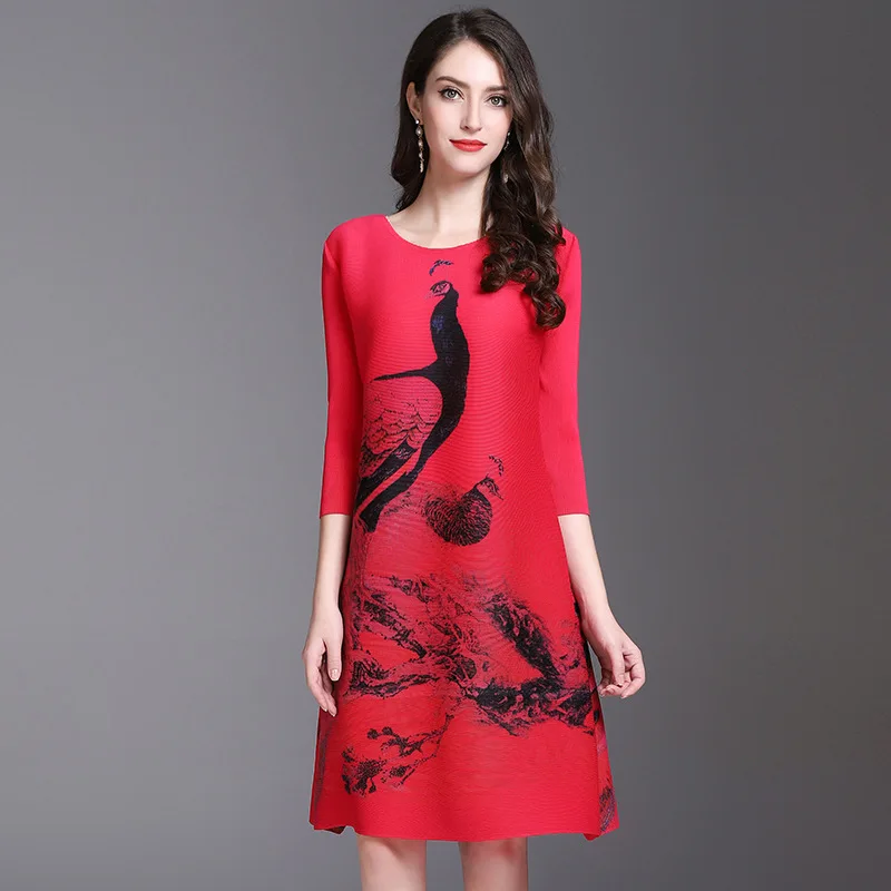 LANMREM Summer New Fashion Women's Folds Peacock Print Dress Loose Large Size A-Line Office Lady Elegant Vintage Dresses 2A9116
LANMREM Summer New Fashion Women's Folds Peacock Print Dress Loose Large Size A-Line Office Lady Elegant Vintage Dresses 2A9116