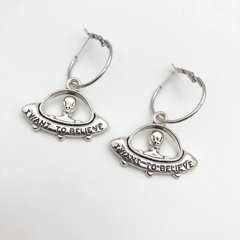 Alien Spaceship UFO Gothic Dangle Earring Planet Space Jewelry Saturn Hoop Eardrop Gift For Science Lovers
Alien Spaceship UFO Gothic Dangle Earring Planet Space Jewelry Saturn Hoop Eardrop Gift For Science Lovers
