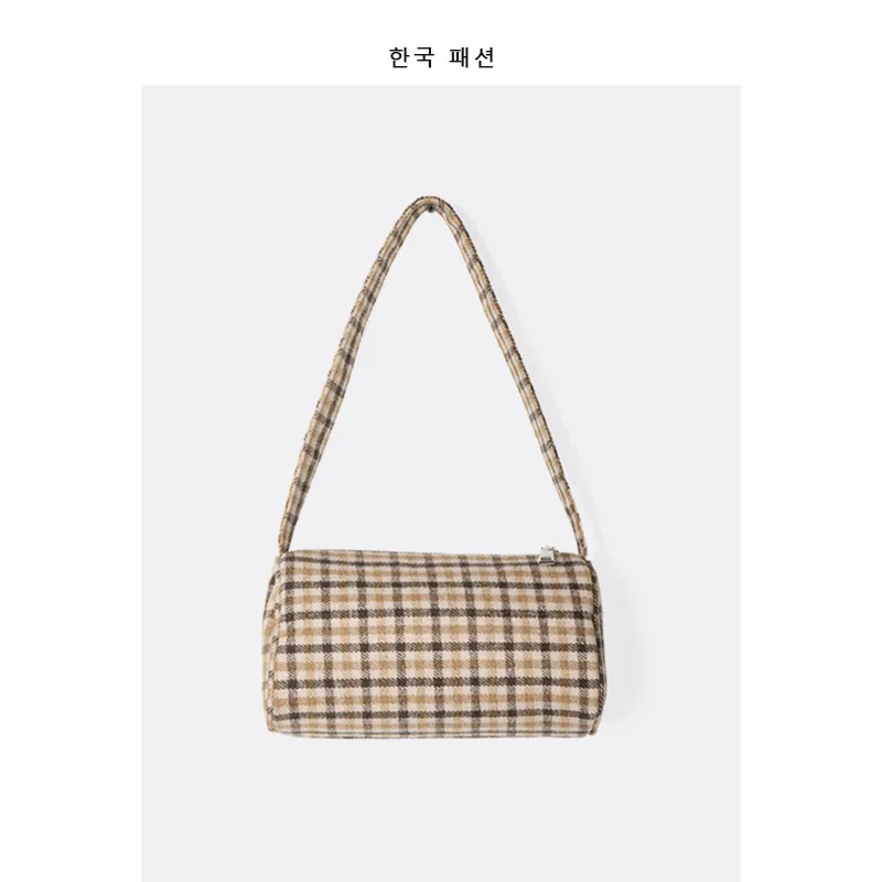 Bag Women 2021 New Canvas Shoulder Bag All-match Woolen Plaid Underarm Bag Niche Cylindrical Handbag
Bag Women 2021 New Canvas Shoulder Bag All-match Woolen Plaid Underarm Bag Niche Cylindrical Handbag