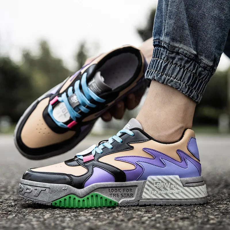Low Top Breathable Anti-Skid Skate Board Sneakers for Men Autumn Winter All-Matching Euro Style Design 
Low Top Breathable Anti-Skid Skate Board Sneakers for Men Autumn Winter All-Matching Euro Style Design