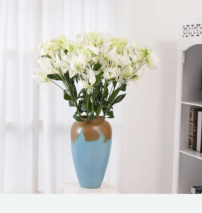 Lily Flower Bouquet Vintage Silk Lifelike Fake Flower Wedding Flower Indoor Party Festival Supplies Home Hotel Photography Gift
Lily Flower Bouquet Vintage Silk Lifelike Fake Flower Wedding Flower Indoor Party Festival Supplies Home Hotel Photography Gift
