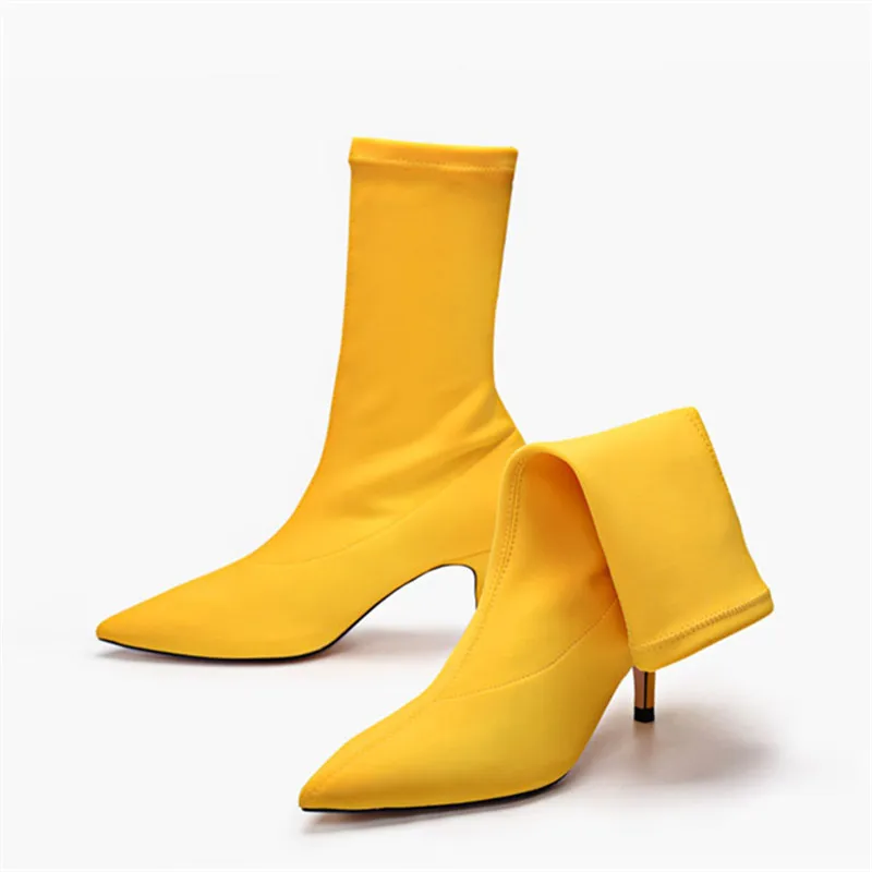 Black Women Sock Boots Stretch Fabric Slip On 7CM High Heels Pointed Toe Ankle Boots Women Pumps Stiletto Ladies Shoes
Black Women Sock Boots Stretch Fabric Slip On 7CM High Heels Pointed Toe Ankle Boots Women Pumps Stiletto Ladies Shoes