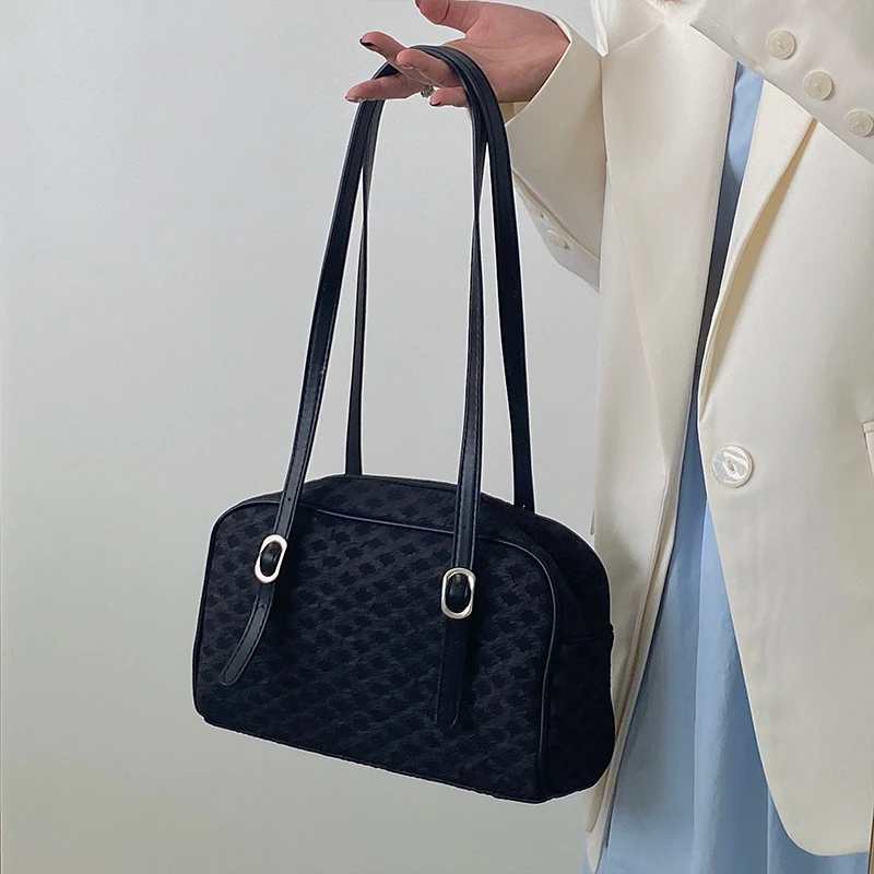Retro Design Women Square Shoulder Bag Large Capacity Ladies Casual Tote Underarm Bags Fashion Female Girl Travel Purse Handbags
Retro Design Women Square Shoulder Bag Large Capacity Ladies Casual Tote Underarm Bags Fashion Female Girl Travel Purse Handbags