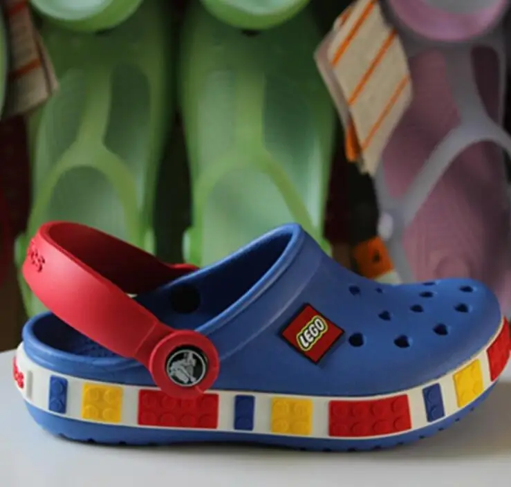 New 22SS Summer Kids Children Slippers Cute Cartoon Corcs Charms Shoes Quality EVA Smelless Sandals Kids Shoes Sandals Crocks
New 22SS Summer Kids Children Slippers Cute Cartoon Corcs Charms Shoes Quality EVA Smelless Sandals Kids Shoes Sandals Crocks