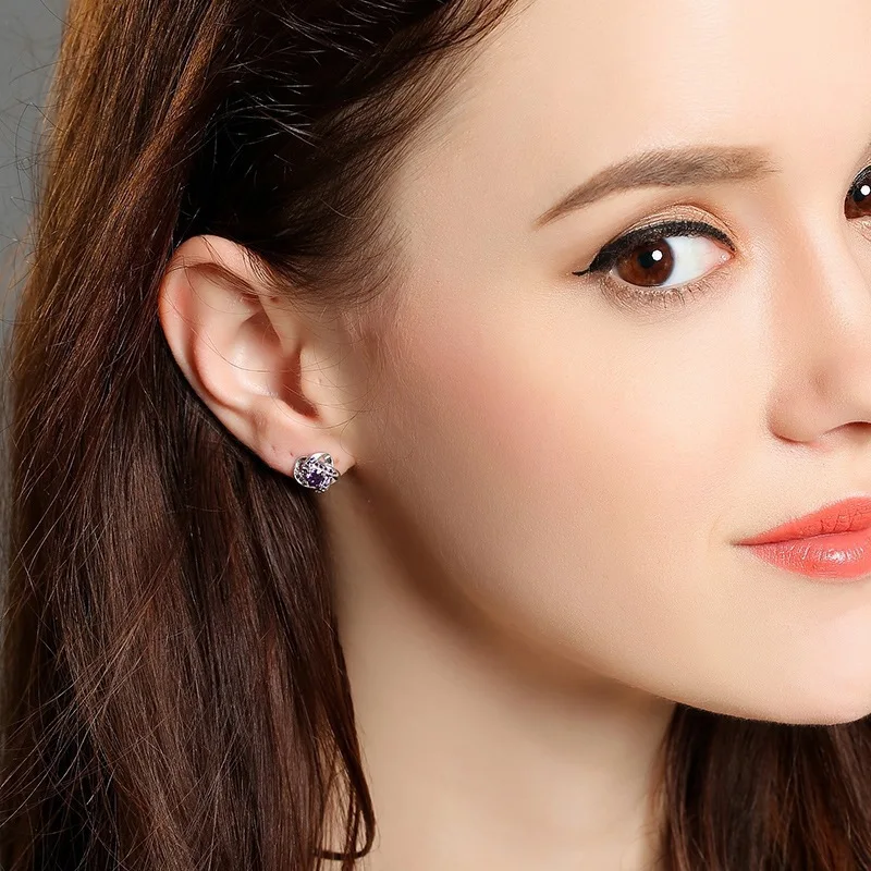 Oluolin Niche Four-leaf Clover Earrings Eardrop Fashion Rotating Clover Earrings Woman 2021 New Temperament Zircon Ear Stud
Oluolin Niche Four-leaf Clover Earrings Eardrop Fashion Rotating Clover Earrings Woman 2021 New Temperament Zircon Ear Stud