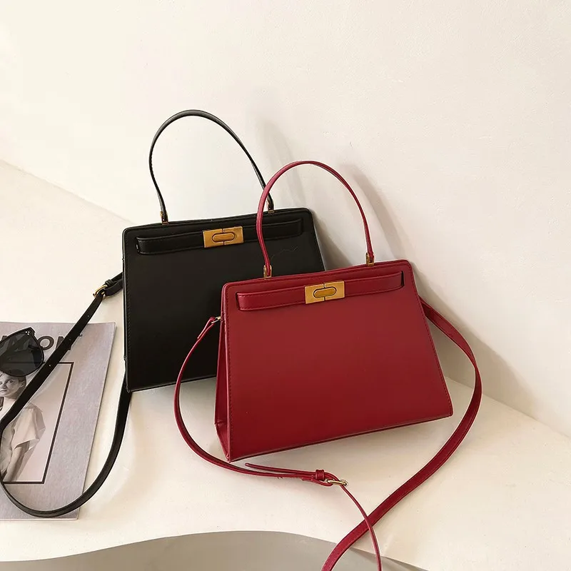 Luxury Designer Handbag Leather Temperament Women's Bag Large Capacity Fashion One Shoulder Messenger Bag Briefcase
Luxury Designer Handbag Leather Temperament Women's Bag Large Capacity Fashion One Shoulder Messenger Bag Briefcase