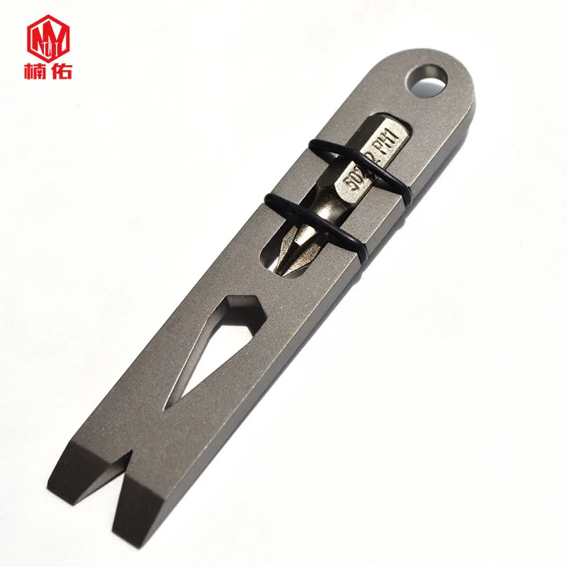 1PC Titanium Alloy Cross Straight Screwdriver Crowbar Bottle Opener EDC Multifunction Tool Portable Keychain Pendant
1PC Titanium Alloy Cross Straight Screwdriver Crowbar Bottle Opener EDC Multifunction Tool Portable Keychain Pendant
