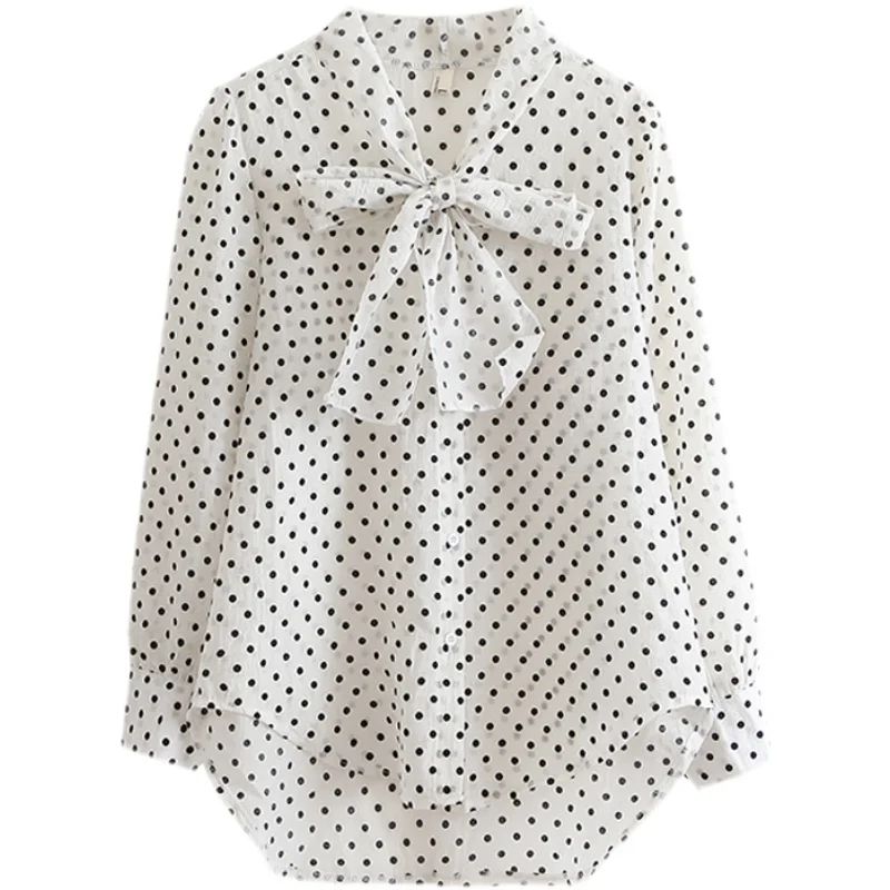 2021 Spring Retro Polka Dot Women Blouses Tops Bow Elegant Tie V-neck Long-sleeved Chiffon Shirts Feamle Blouse
2021 Spring Retro Polka Dot Women Blouses Tops Bow Elegant Tie V-neck Long-sleeved Chiffon Shirts Feamle Blouse