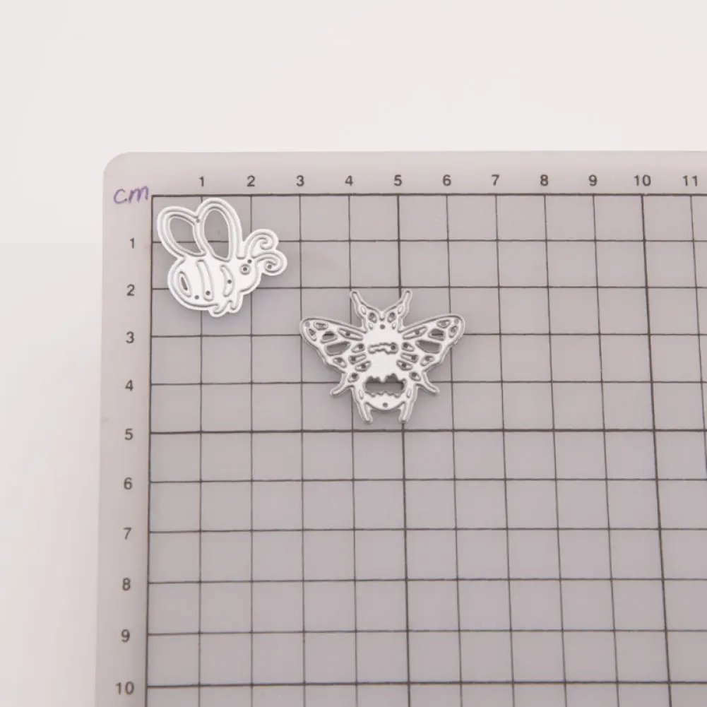 2Pcs Cute Bee Metal Cutting Dies 3D DIY Scrapbooking Carbon Sharp Craft Die Photo Invitation Cards Decoration
2Pcs Cute Bee Metal Cutting Dies 3D DIY Scrapbooking Carbon Sharp Craft Die Photo Invitation Cards Decoration