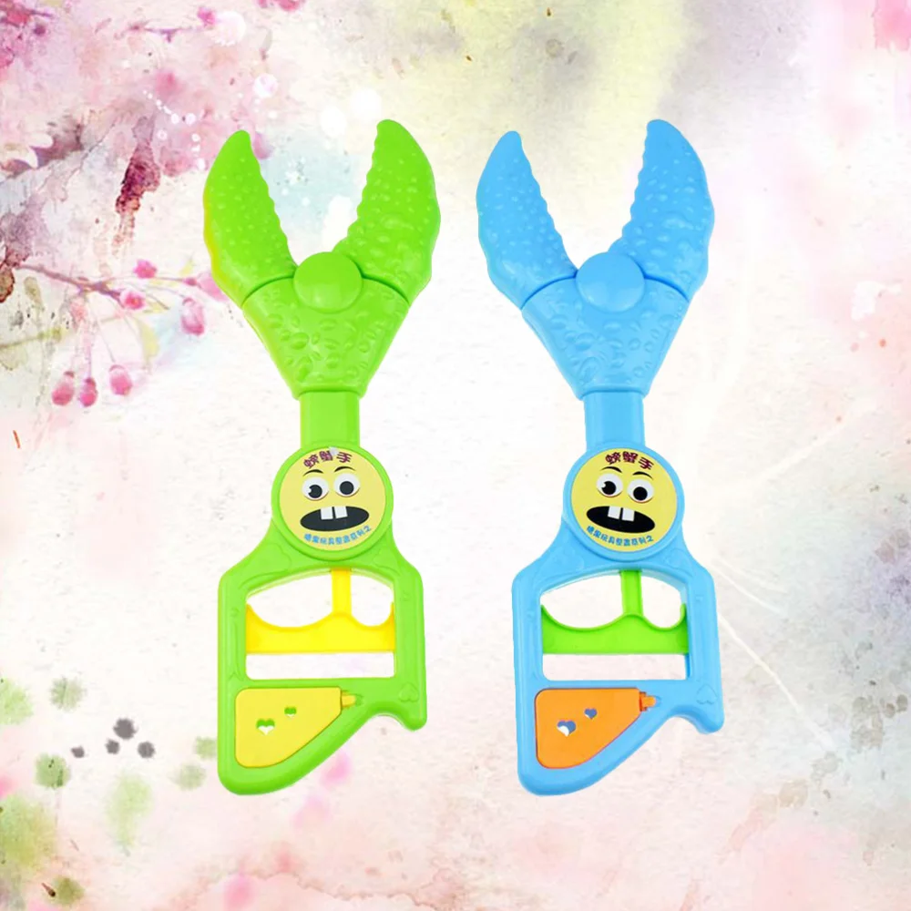 2Pcs Creative Cartoon Crab Claw Shaped Flexible Telescopic Manipulator Practical Joke Toys Gifts for Children (Random
2Pcs Creative Cartoon Crab Claw Shaped Flexible Telescopic Manipulator Practical Joke Toys Gifts for Children (Random