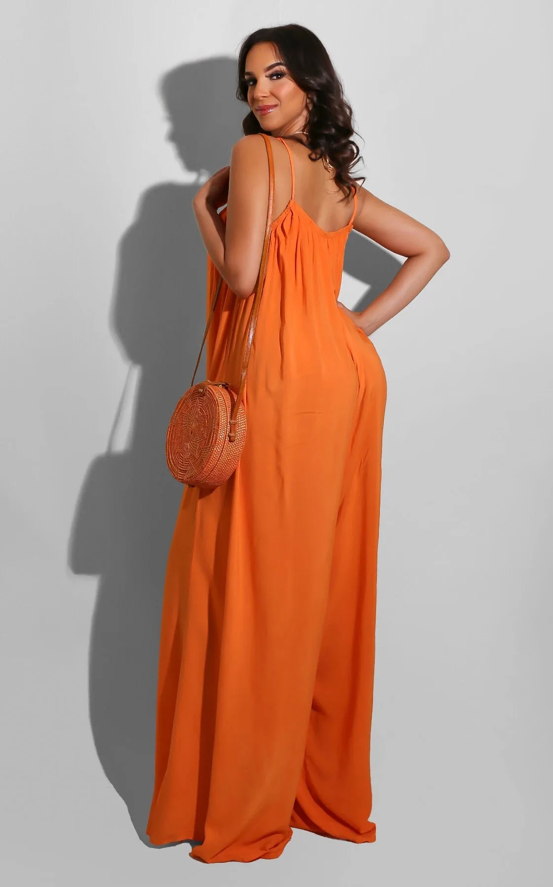 Summer Sexy Sling Long Wide-leg Jumpsuit Women Fashion Casual Sleeveless Solid Color Long Jumpsuit Women
Summer Sexy Sling Long Wide-leg Jumpsuit Women Fashion Casual Sleeveless Solid Color Long Jumpsuit Women