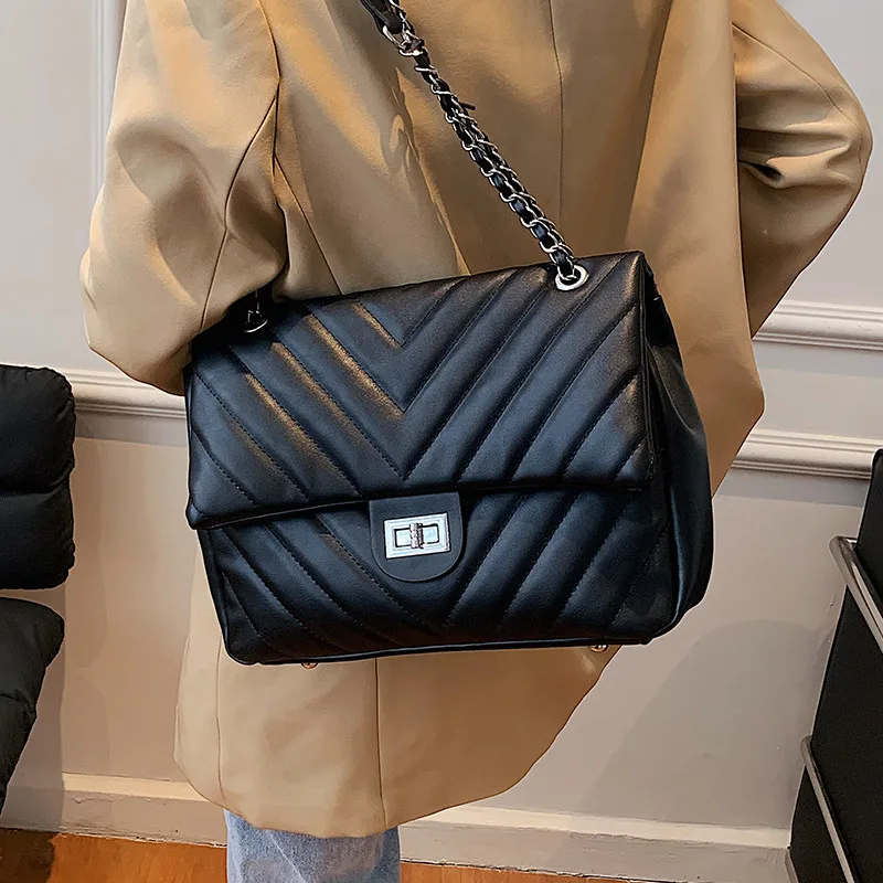 High Quality Women Chain Shoulder Messenger Bags luxury Designer Large Capacity Ladies Handbags Pu Leather Crossbody Bags Black
High Quality Women Chain Shoulder Messenger Bags luxury Designer Large Capacity Ladies Handbags Pu Leather Crossbody Bags Black