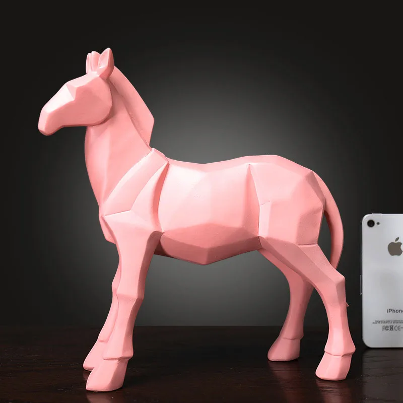 Fengshui Decoration Ornaments Geometric Horse Statue Home Decoration Crafts Animal Sculpture Living Room Display Furnishings
Fengshui Decoration Ornaments Geometric Horse Statue Home Decoration Crafts Animal Sculpture Living Room Display Furnishings