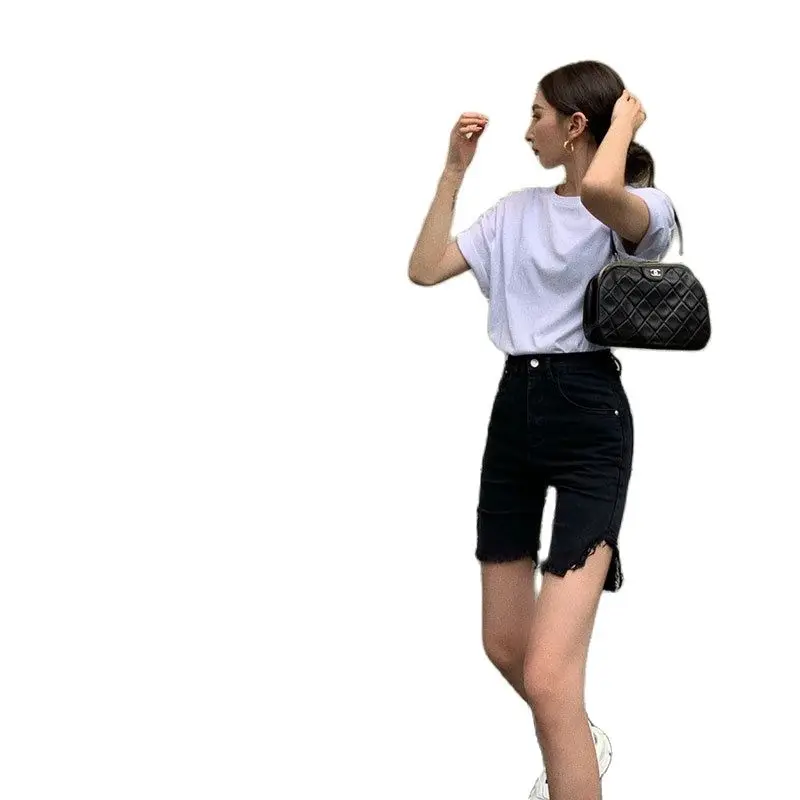 Korean Version of Simple High-quality White Cotton T-shirt Women's 2021 Summer New Loose Slim Round Neck Short-sleeved Shirt 
Korean Version of Simple High-quality White Cotton T-shirt Women's 2021 Summer New Loose Slim Round Neck Short-sleeved Shirt