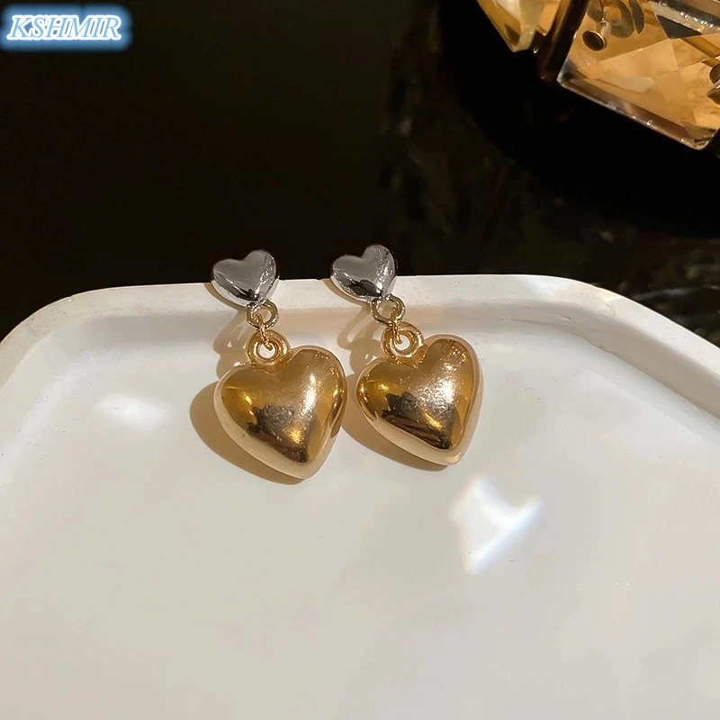 2021 South Korea New Two Color Splicing Smooth Face Love Earrings Simple Fashion Retro Earrings Women's Jewelry
2021 South Korea New Two Color Splicing Smooth Face Love Earrings Simple Fashion Retro Earrings Women's Jewelry