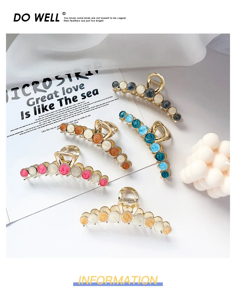 Women Geometric Hair Claw Clamps Metal Hair Crab Girl Moon Shape Hair Claw Clip Hairpin Large Size Hair Accessories
Women Geometric Hair Claw Clamps Metal Hair Crab Girl Moon Shape Hair Claw Clip Hairpin Large Size Hair Accessories