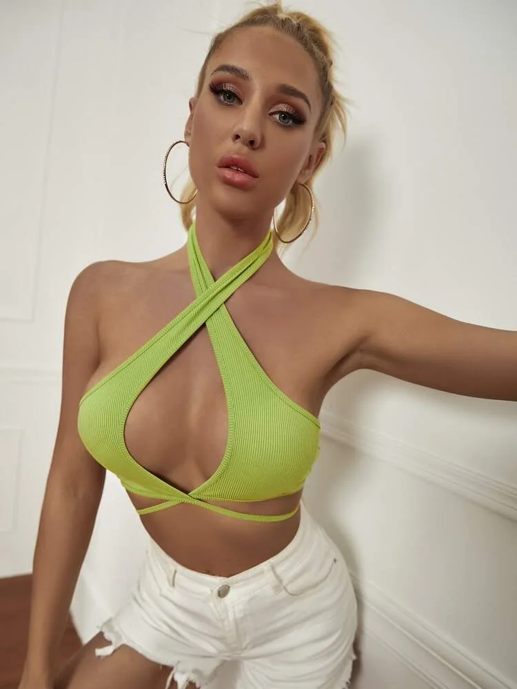 Sexy Women Summer Tank Top Ladies Hollow Cross Halter Neck Sleeveless Backless Tied Camis Top Girl Streetwear
Sexy Women Summer Tank Top Ladies Hollow Cross Halter Neck Sleeveless Backless Tied Camis Top Girl Streetwear