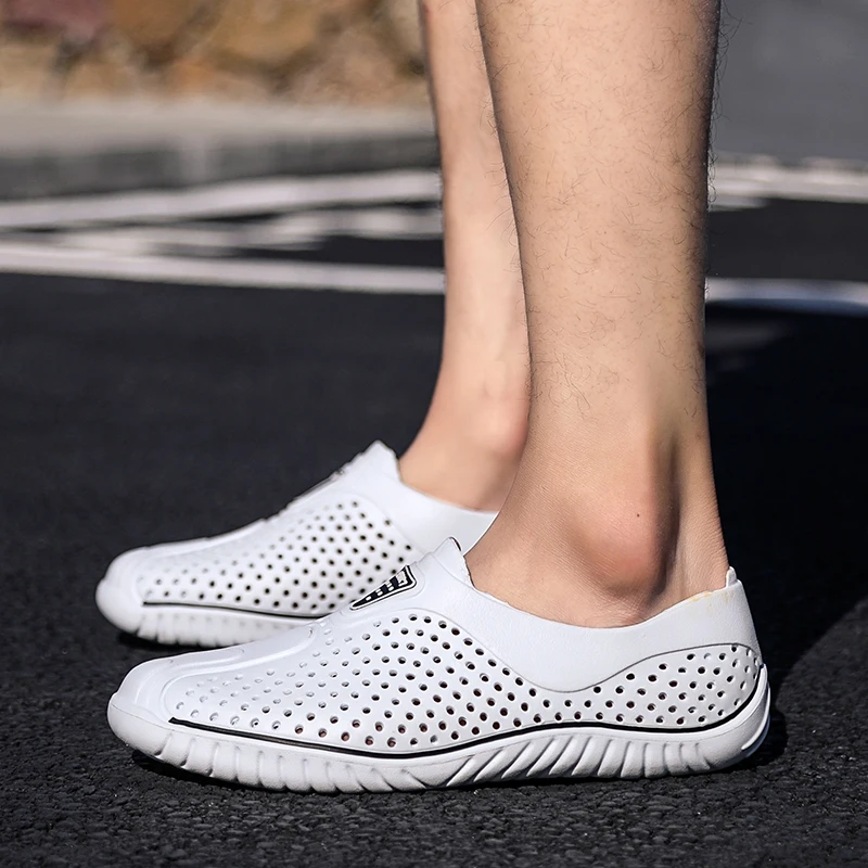 Beach Shoes Men 2020 Summer Hole Shoes Male Lightweight Breathable Casual Men Male Shoes Korean Slip on Loafers Plus Size
Beach Shoes Men 2020 Summer Hole Shoes Male Lightweight Breathable Casual Men Male Shoes Korean Slip on Loafers Plus Size