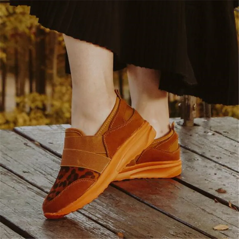 New women's sneakers fashion suede thick-soled non-slip lightweight and comfortable all-match casual walking shoes women
New women's sneakers fashion suede thick-soled non-slip lightweight and comfortable all-match casual walking shoes women