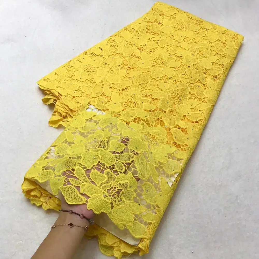 Madison White Guipure Lace 2020 High Quality Nigerian African Cord Lace Fabric African Water Soluble For Party Dress Material
Madison White Guipure Lace 2020 High Quality Nigerian African Cord Lace Fabric African Water Soluble For Party Dress Material