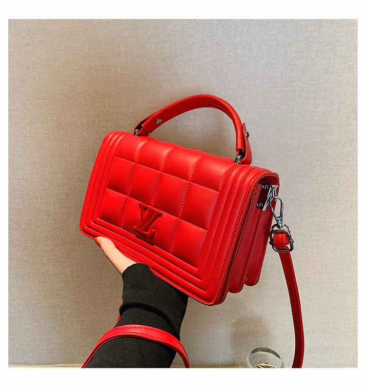Women's Bag 2020 Korean Version Of The New Checkered Embroidered Handbag Women's Bag Shoulder Diagonal Small Square Bag
Women's Bag 2020 Korean Version Of The New Checkered Embroidered Handbag Women's Bag Shoulder Diagonal Small Square Bag