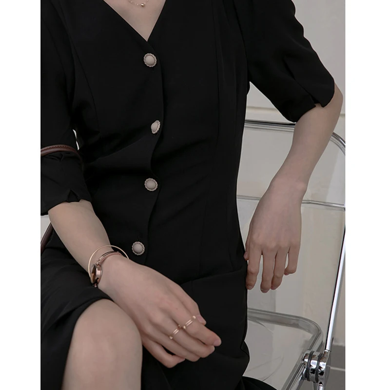 Vintage Midi Dress Women Retro Puff Sleeve V Neck Dresses Women 2021 Summer Single-Breasted Korean Elegant Dress Female LD1950
Vintage Midi Dress Women Retro Puff Sleeve V Neck Dresses Women 2021 Summer Single-Breasted Korean Elegant Dress Female LD1950