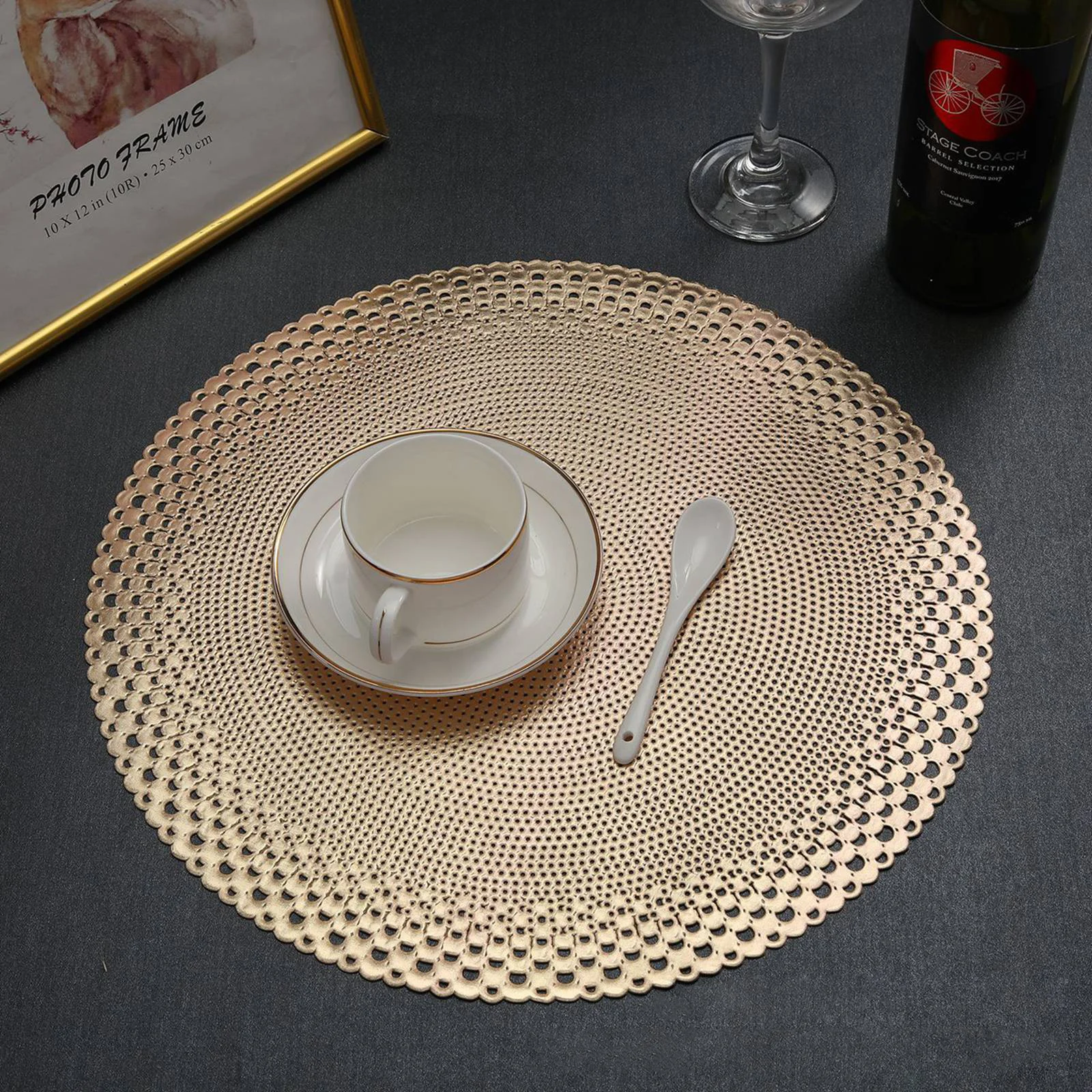 Hollow Round PVC Placemat Table Mats Coaster Pads Heat-Resistant Wipeable Waterproof Anti-Slip Pad Home Decor
Hollow Round PVC Placemat Table Mats Coaster Pads Heat-Resistant Wipeable Waterproof Anti-Slip Pad Home Decor