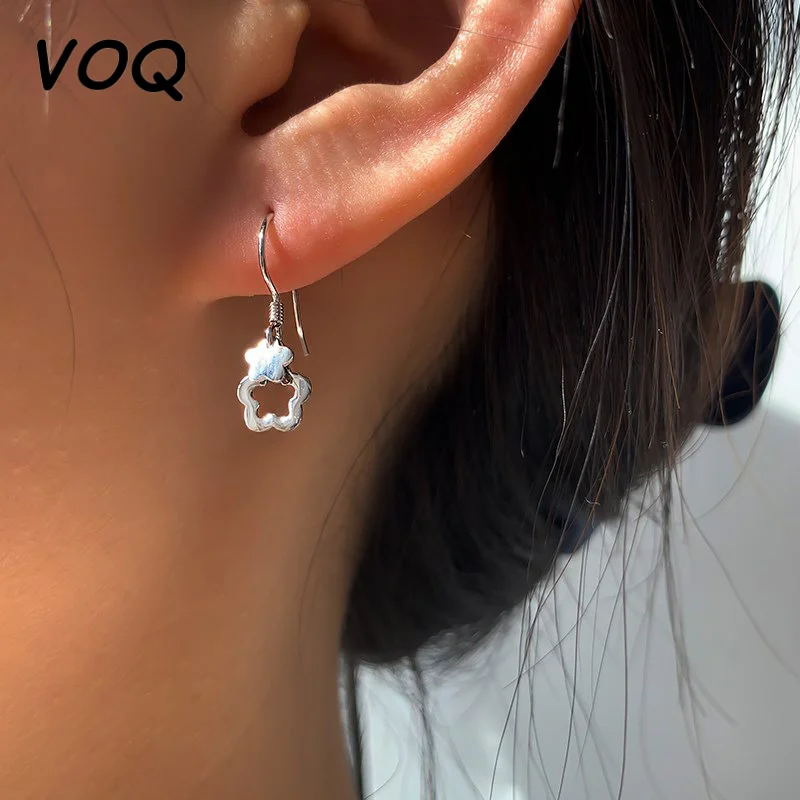 VOQ 925 Sterling Silver Little Fairy Hollow Double-layer Flower Tassel Earrings Fashion Simple Jewelry for Women
VOQ 925 Sterling Silver Little Fairy Hollow Double-layer Flower Tassel Earrings Fashion Simple Jewelry for Women