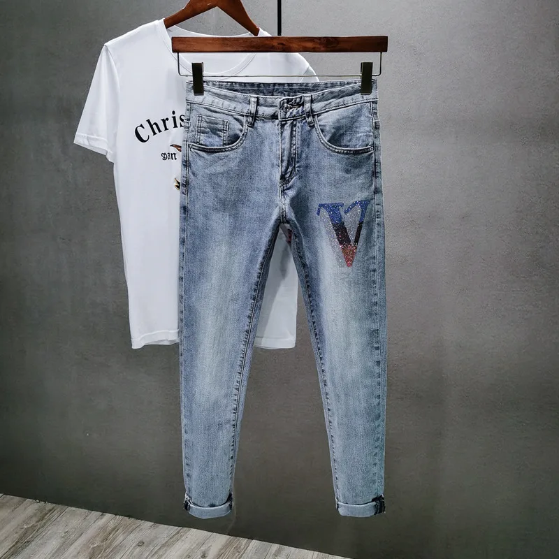 Hole print jeans men's slim little feet spring summer thin Korean hot Diamond Men's pants Europe station
Hole print jeans men's slim little feet spring summer thin Korean hot Diamond Men's pants Europe station
