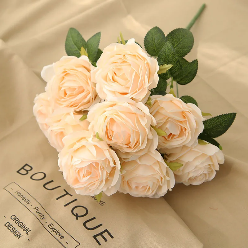 High-grade simulation silk 10 head roses bouquet Home wedding decoration artificial flowers Valentine's Day Christmas gifts
High-grade simulation silk 10 head roses bouquet Home wedding decoration artificial flowers Valentine's Day Christmas gifts