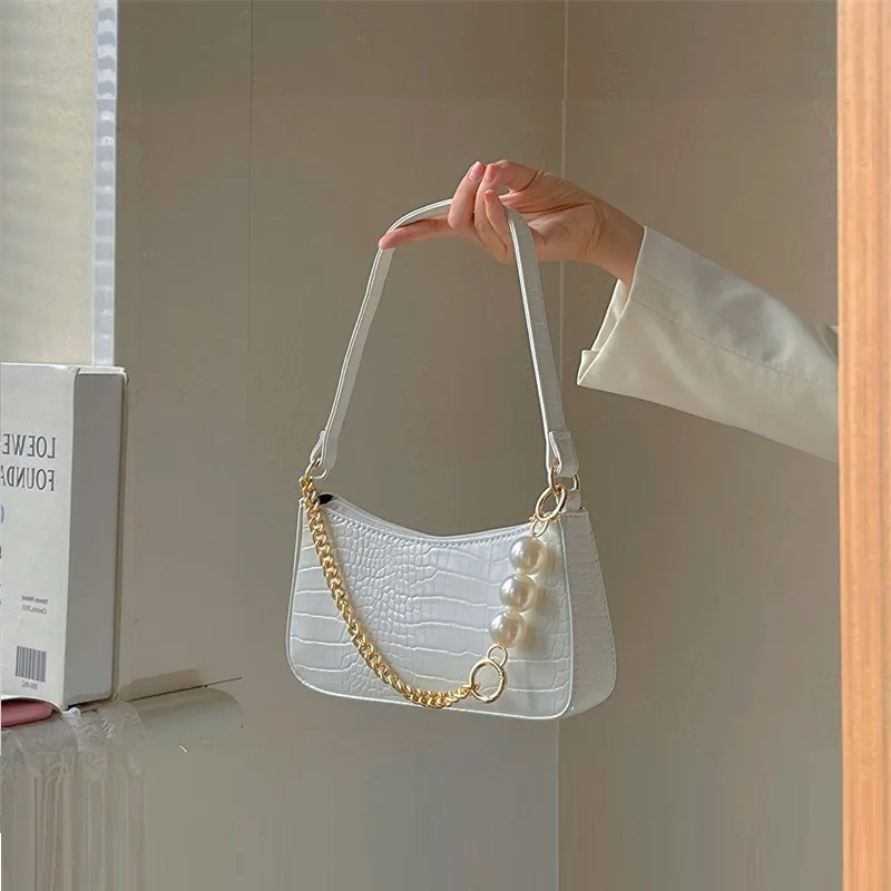 Crocodile Pattern Shoulder Bags for Women 2021 Pearl Chain Handbags Fashion Exquisite Shopping Tote Bag with Two Shoulder Straps
Crocodile Pattern Shoulder Bags for Women 2021 Pearl Chain Handbags Fashion Exquisite Shopping Tote Bag with Two Shoulder Straps