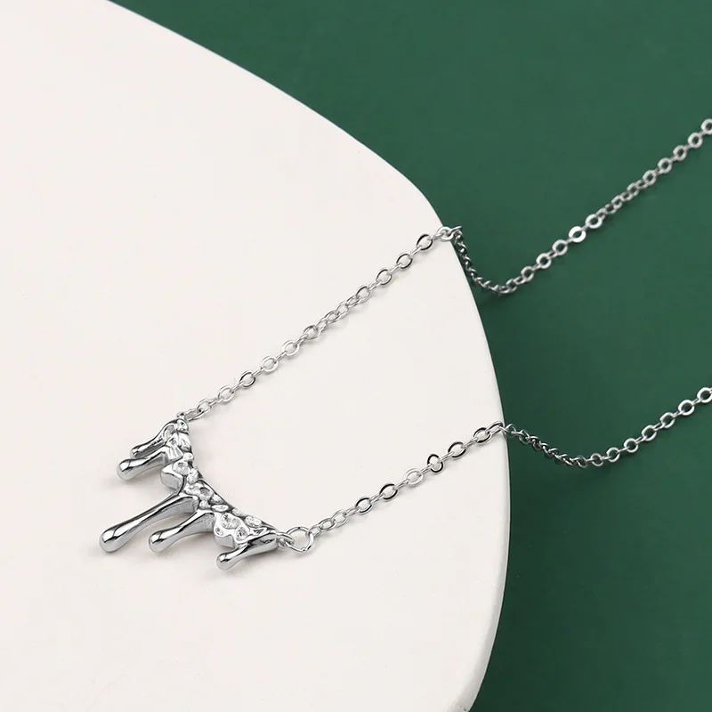 MEYRROYU 925 Sterling Silver Ladies Necklace Fashion Retro Gold-Plated Irregular Jewelry Necklace Accessories 2021 New
MEYRROYU 925 Sterling Silver Ladies Necklace Fashion Retro Gold-Plated Irregular Jewelry Necklace Accessories 2021 New