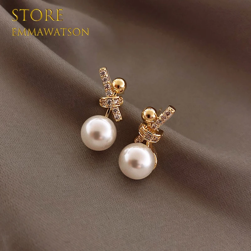 2021 New Fashion Korean Oversized White Pearl Drop Earrings for Women Bohemian Golden Round Zircon Wedding Earrings Jewelry Gift
2021 New Fashion Korean Oversized White Pearl Drop Earrings for Women Bohemian Golden Round Zircon Wedding Earrings Jewelry Gift